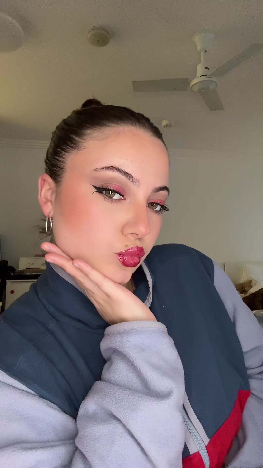 @g