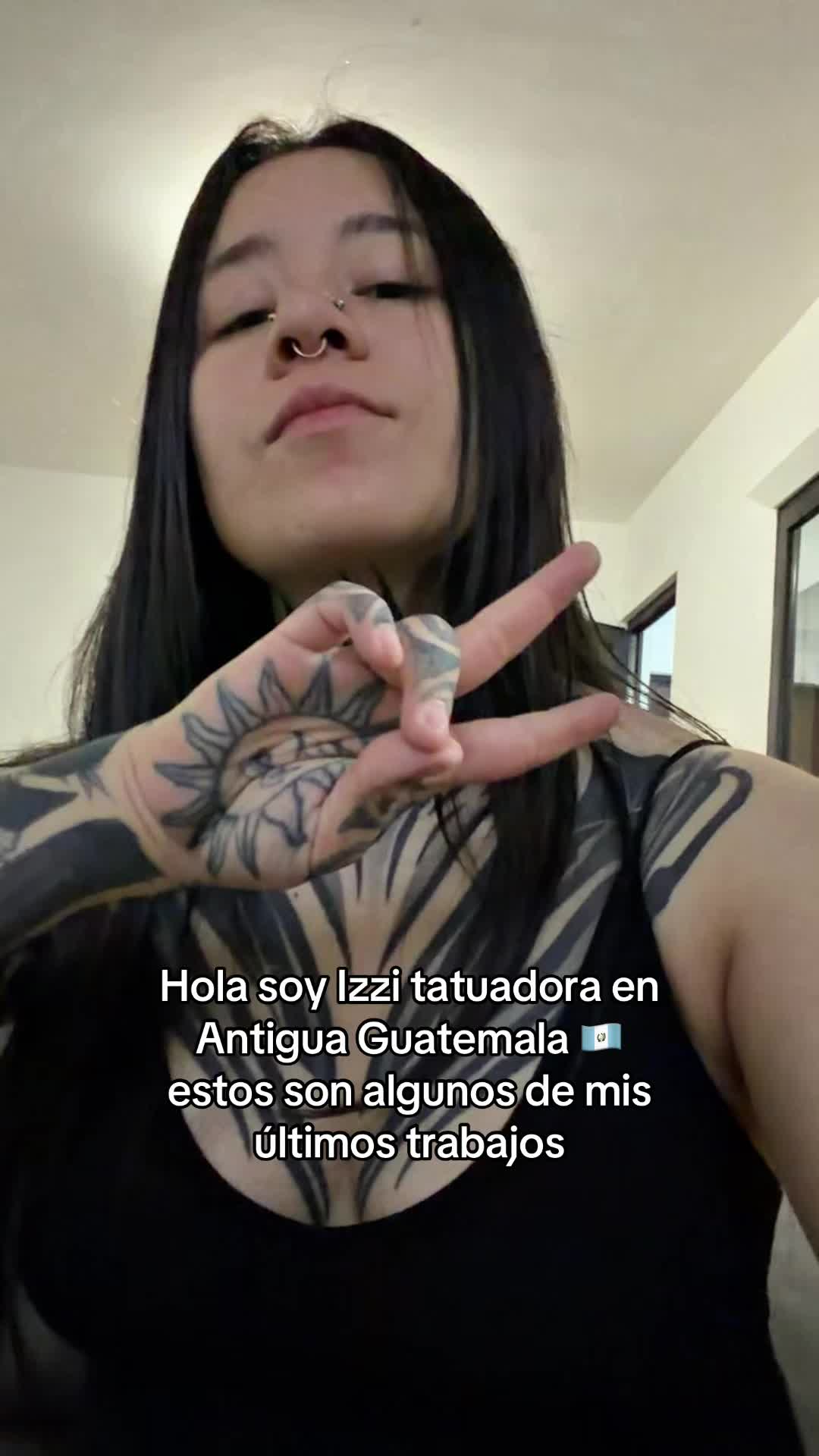 @Izzi Tattoo