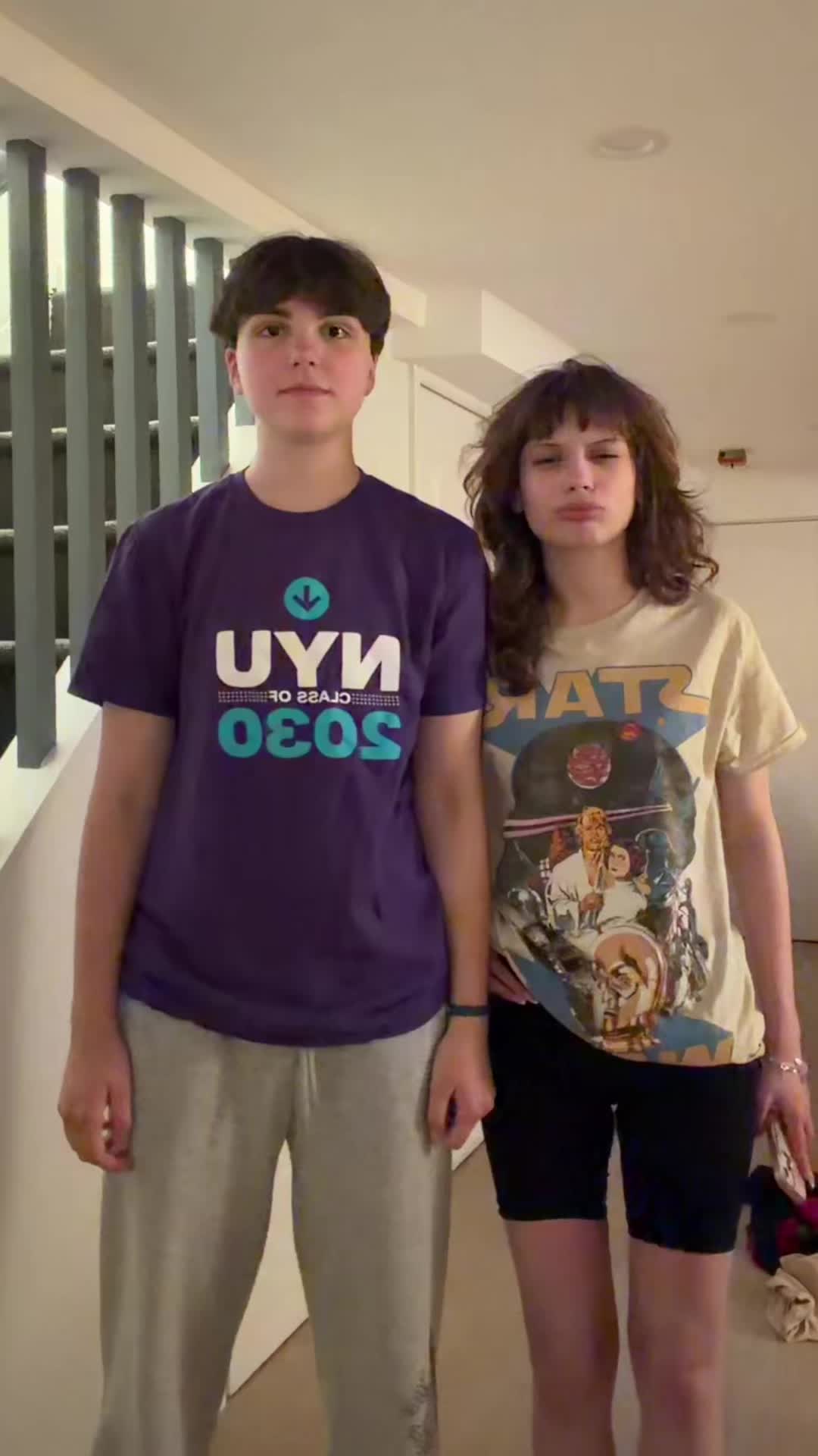 @￼