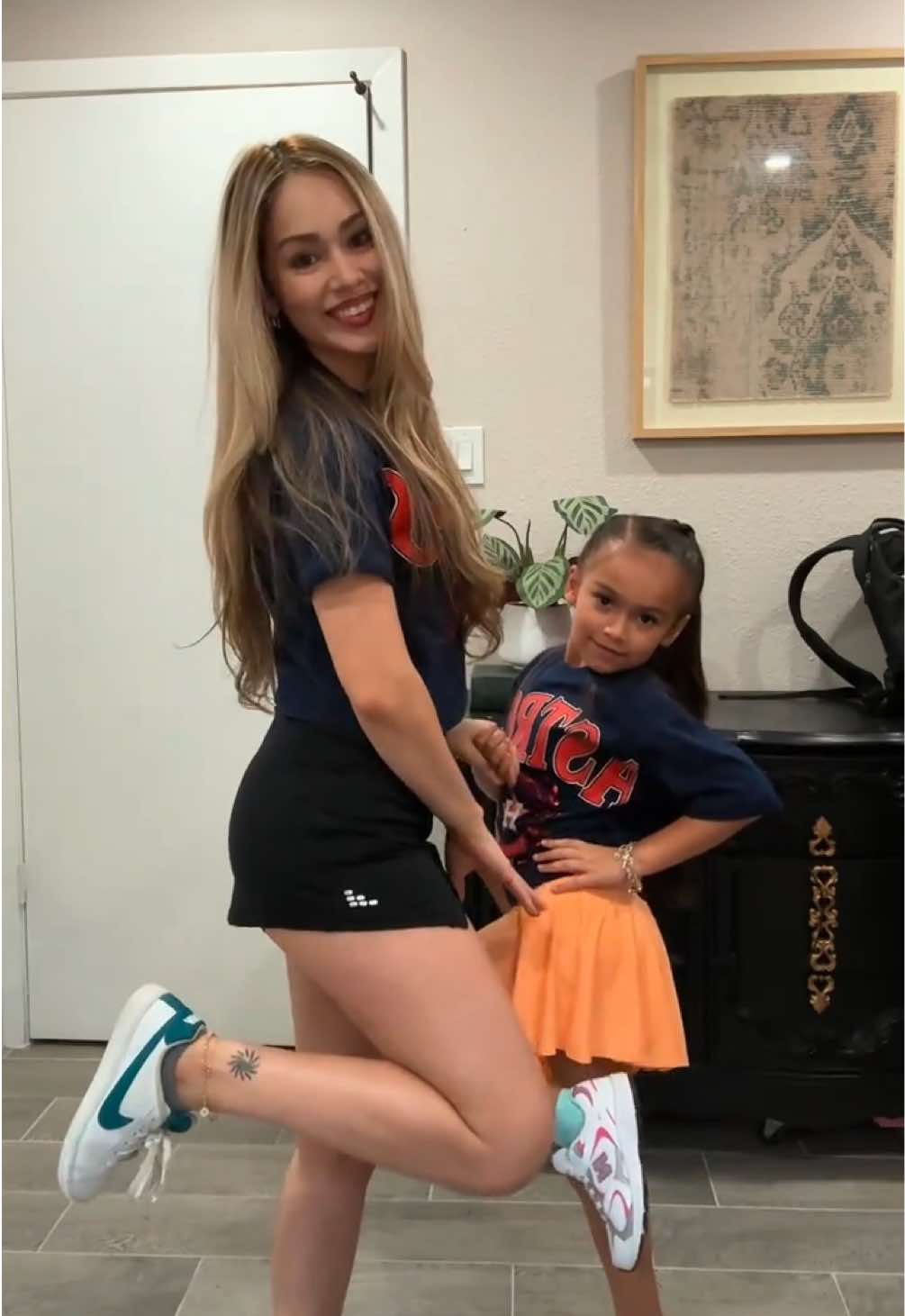 @briannalaurae