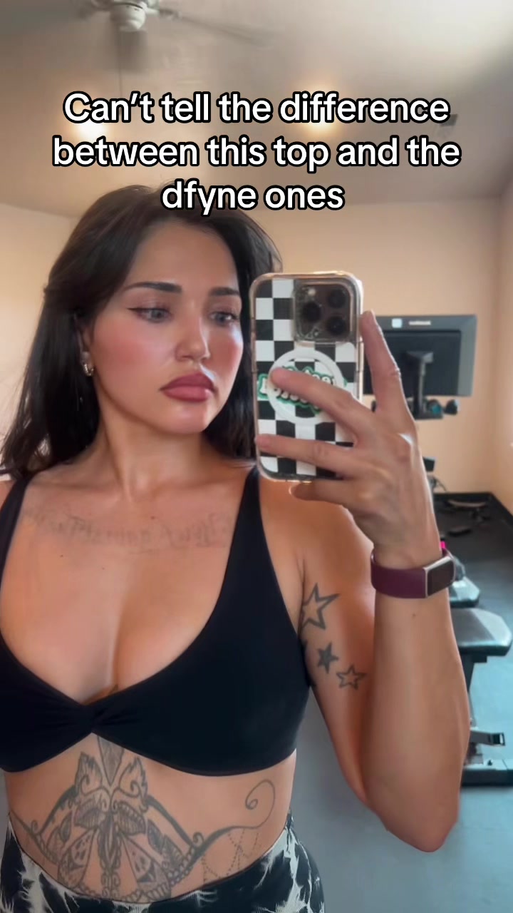 @B U F F Y THE GYM S L A Y E R