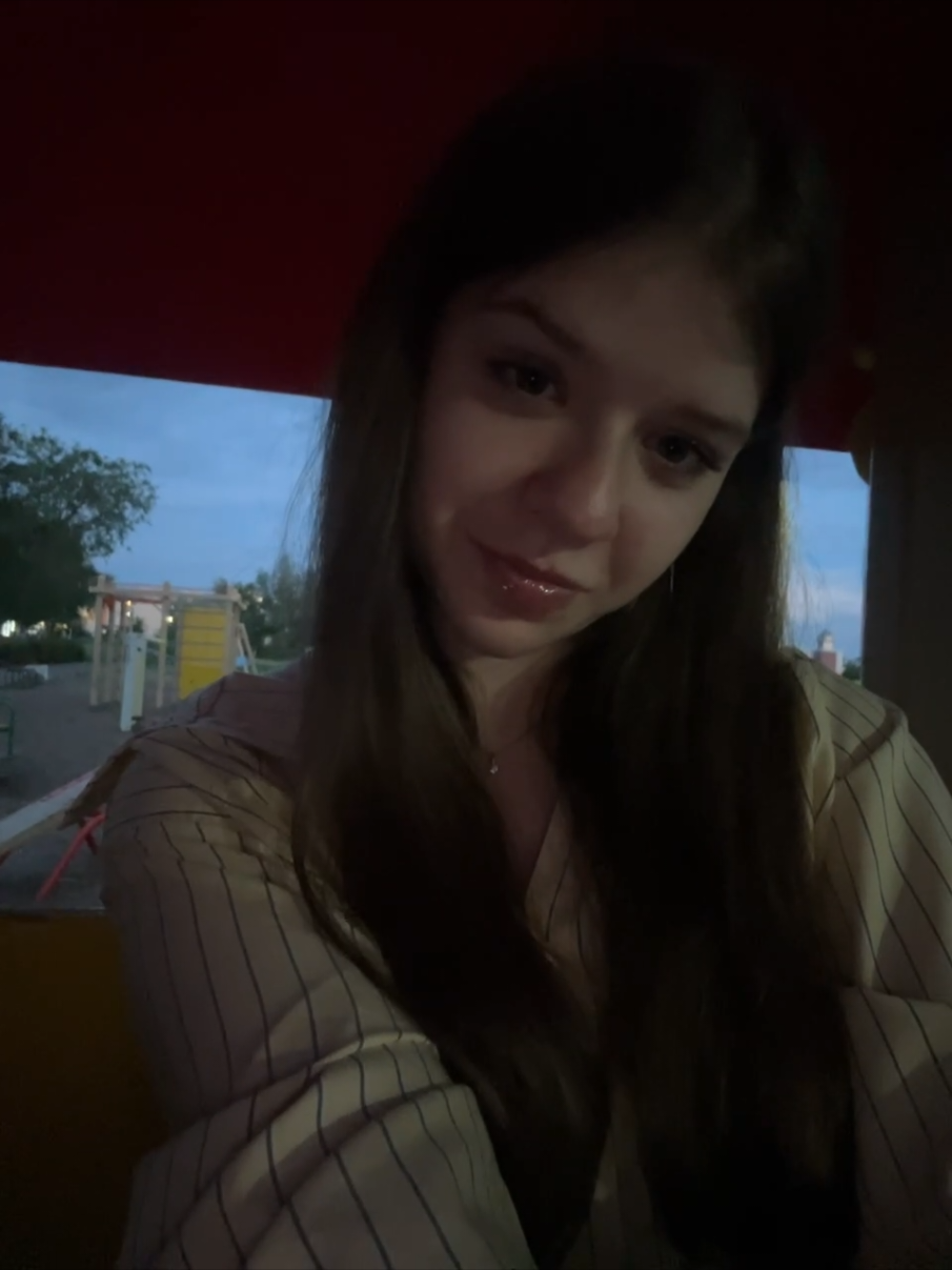 @Сашкк