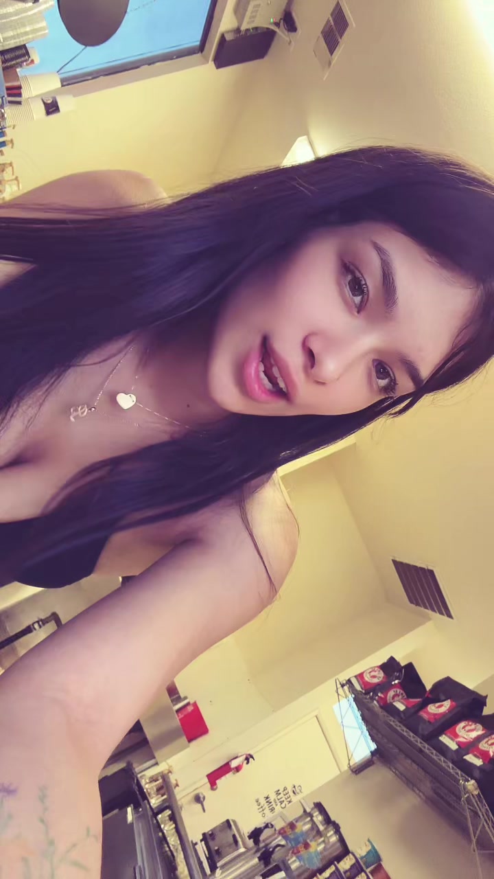 @<3