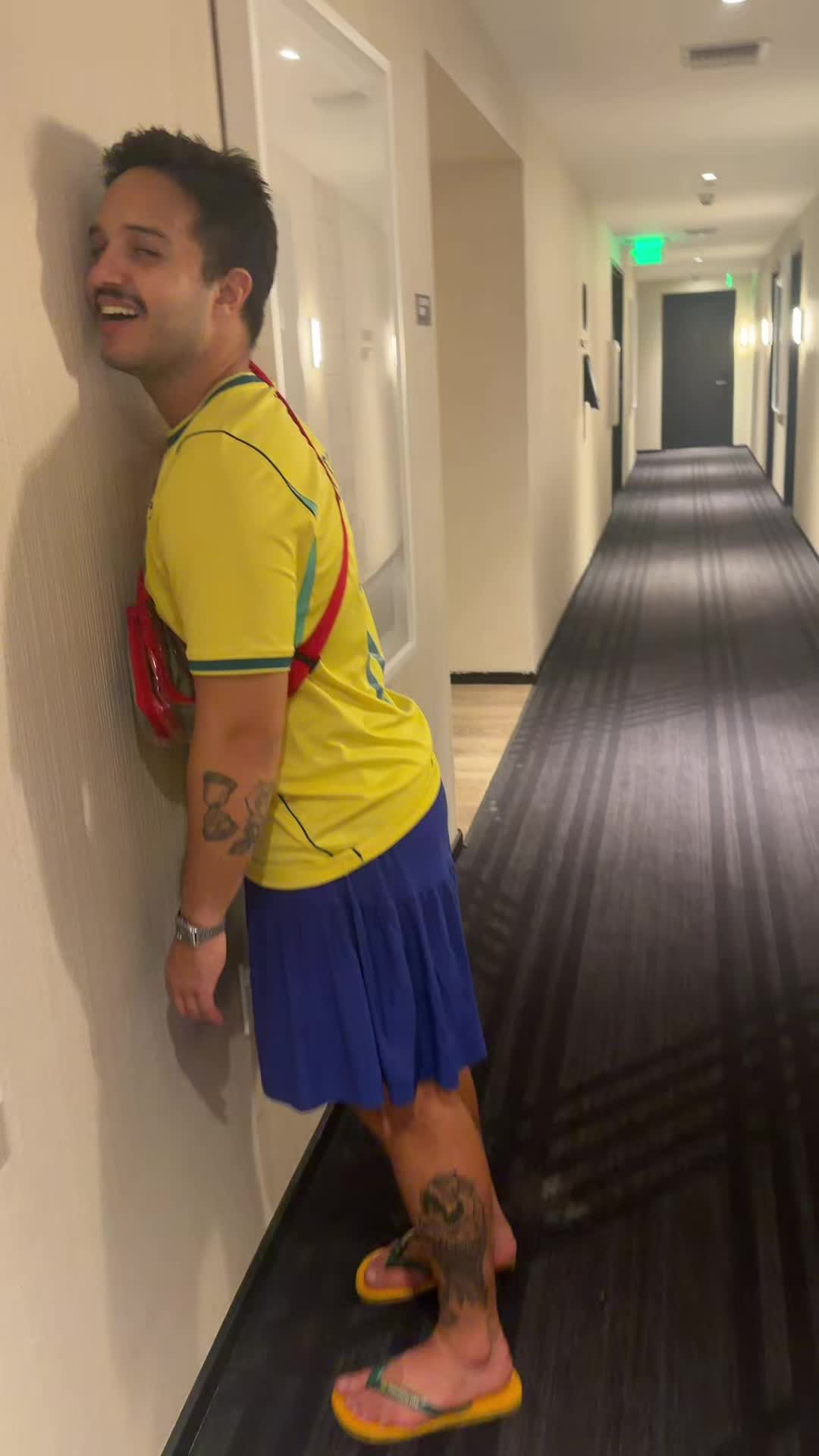 @Bri F - Meiobrasileira