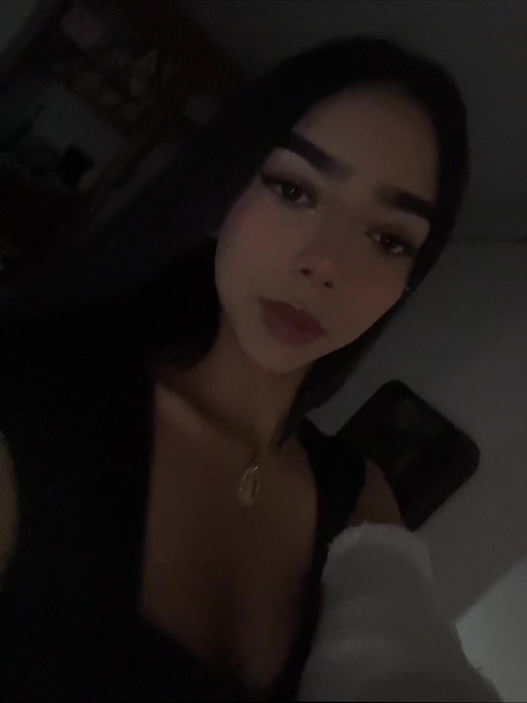 @𝘤𝘢𝘮𝘪 🎀