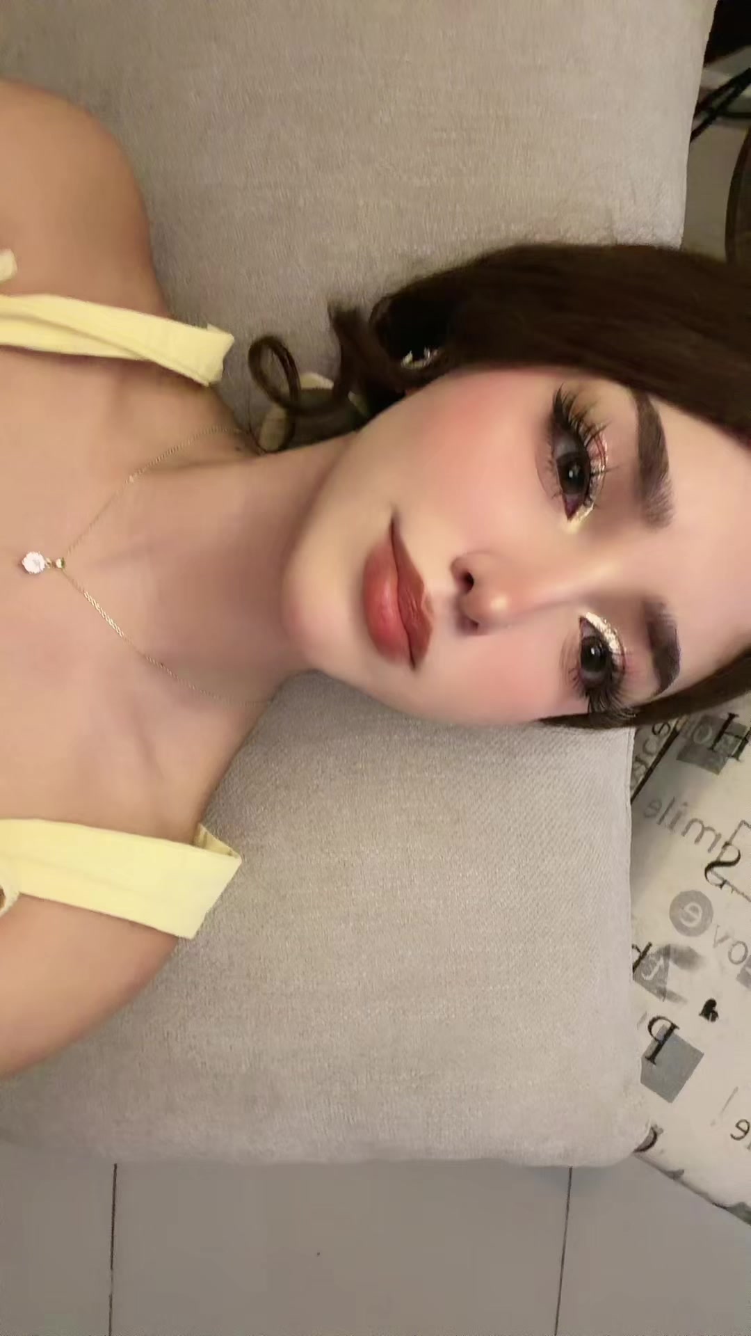 @avril l&oacute;pez