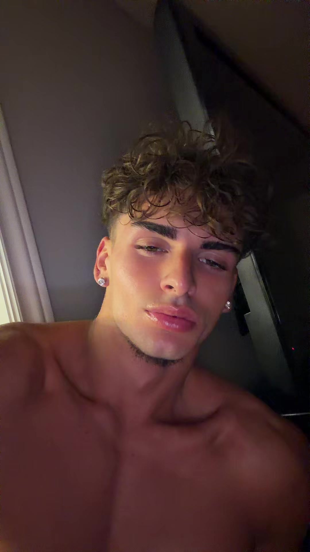 @chris.nikoo