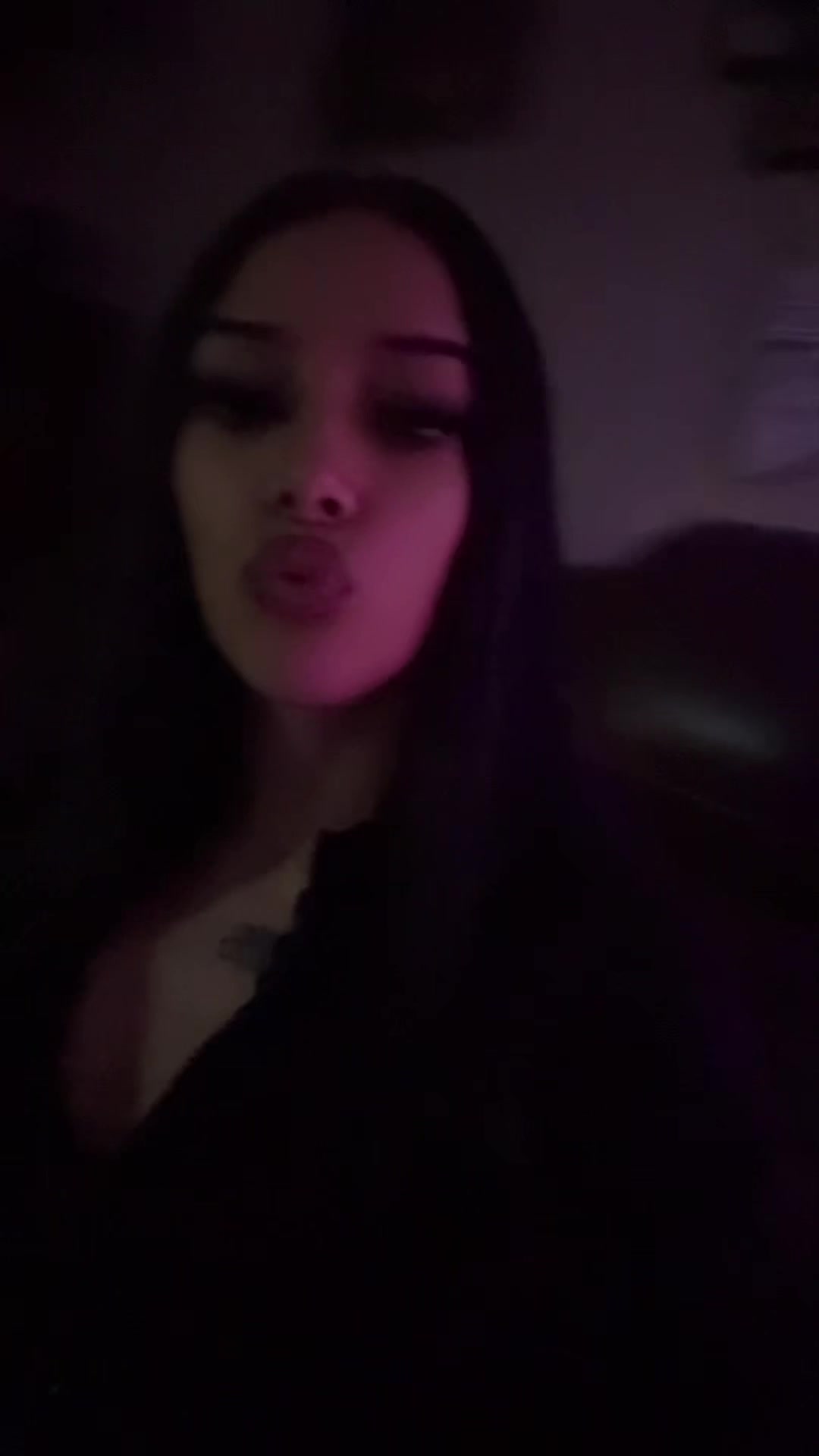 @️