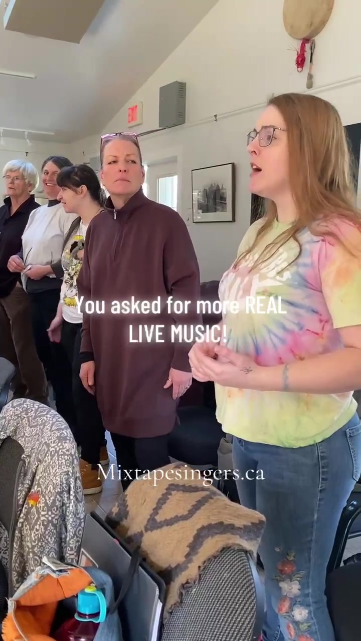 @ErinSingsNorth🇨🇦