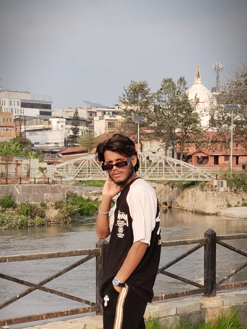 @🚭Rambikesh 3 🦅🥷