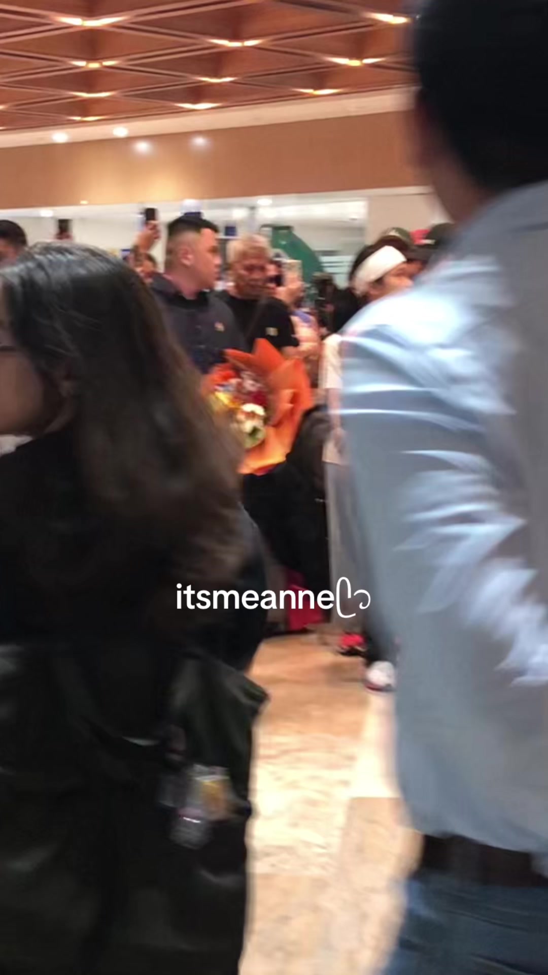 @itsmeanneᥫ᭡