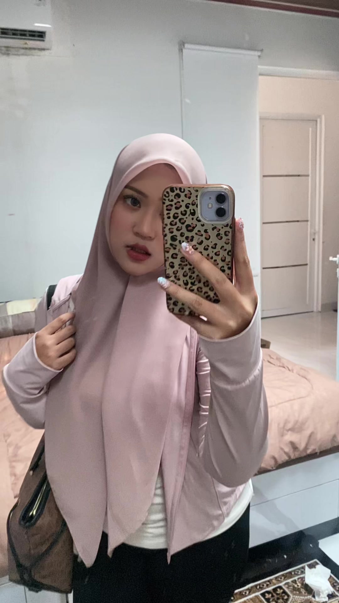 @cindyadiraa