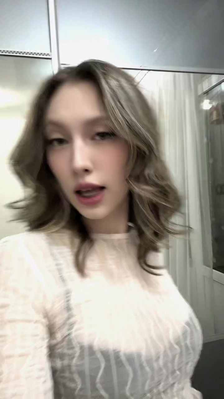 @pohyi