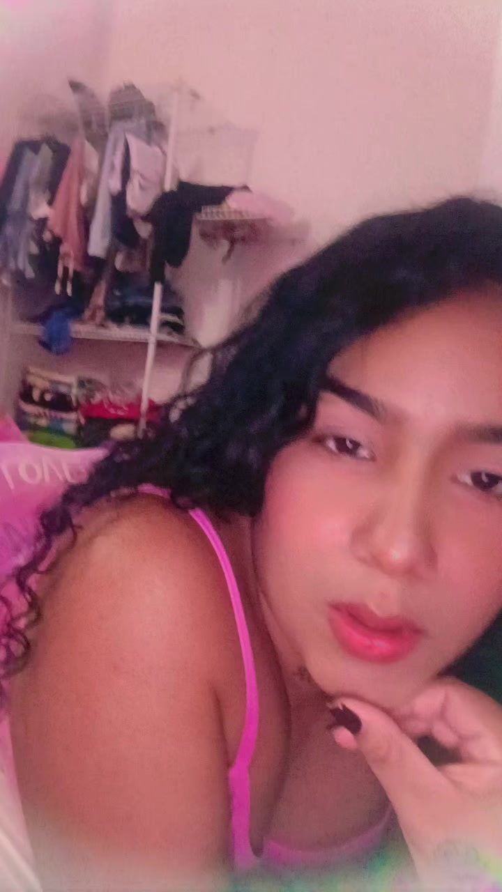 @𝓝𝓪𝓽𝓱𝓪𝓵𝔂 𝓜𝓮𝓷𝓭𝓸𝔃𝓪