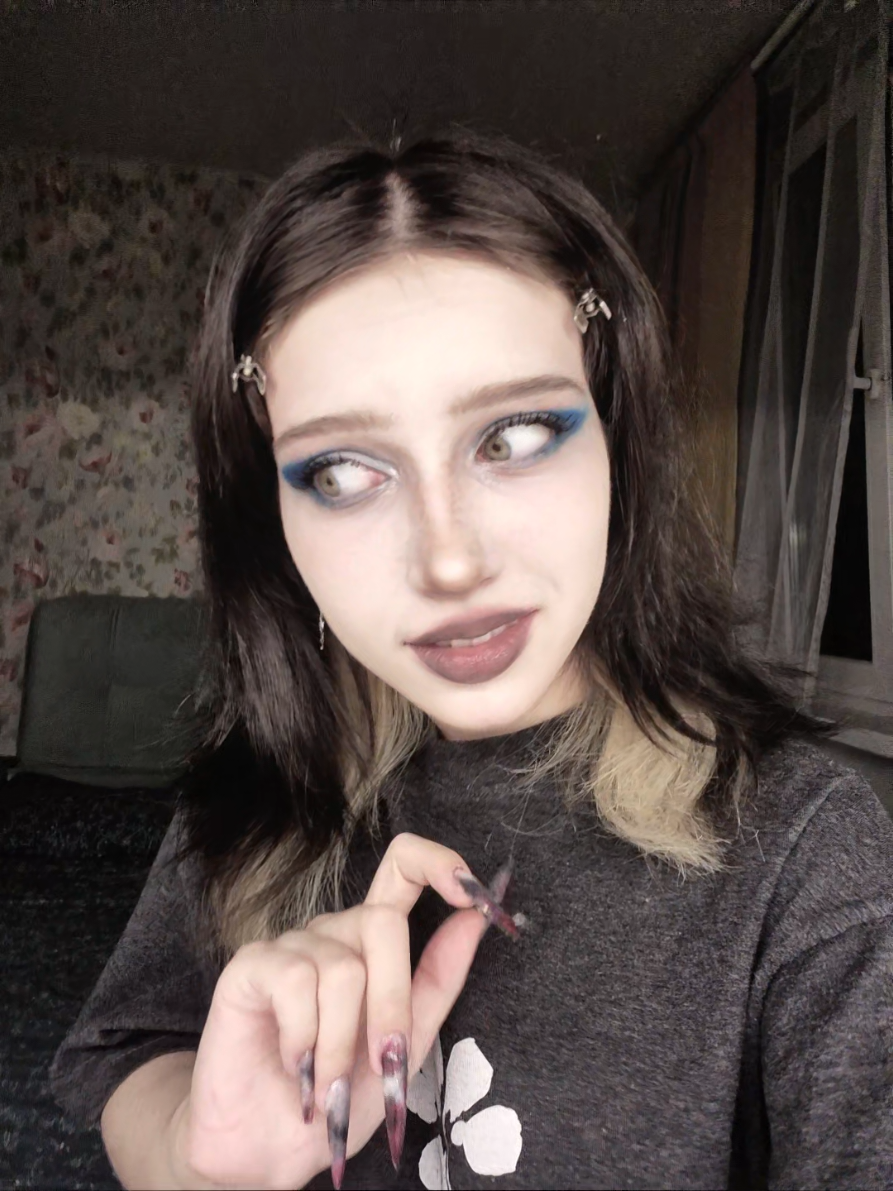 @рина дэйт ✿︎*ﾟ︎