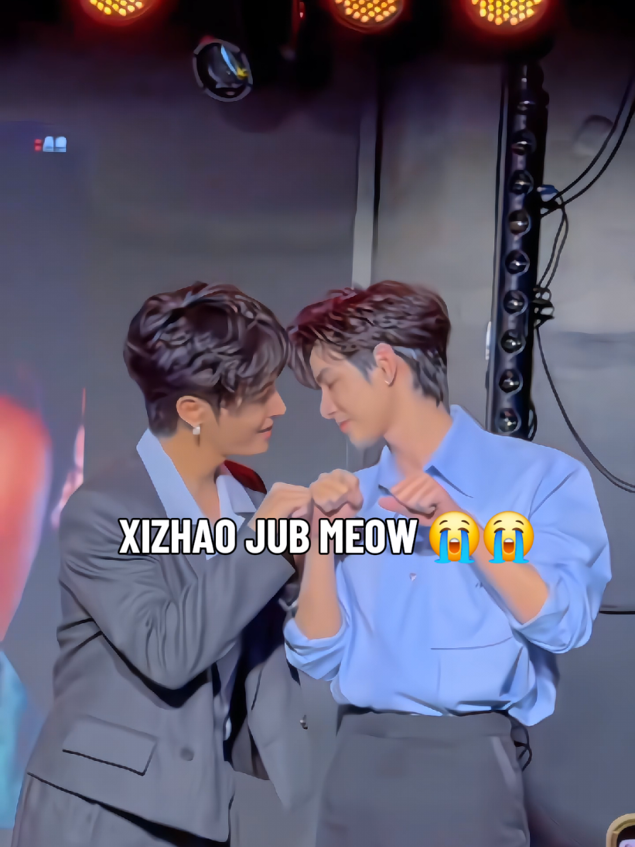 @wens&bull;xizhao era 🧡💛