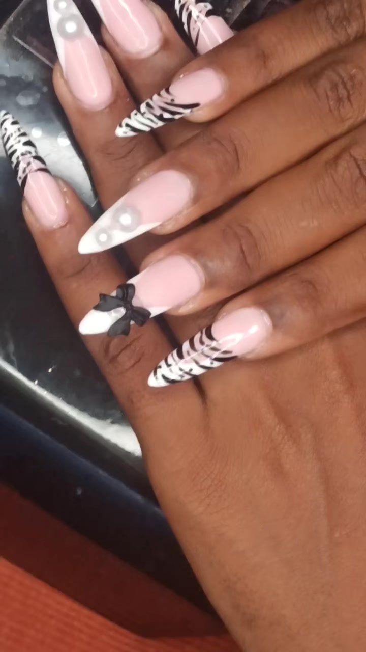 @JACQUE MULEWA💅💅