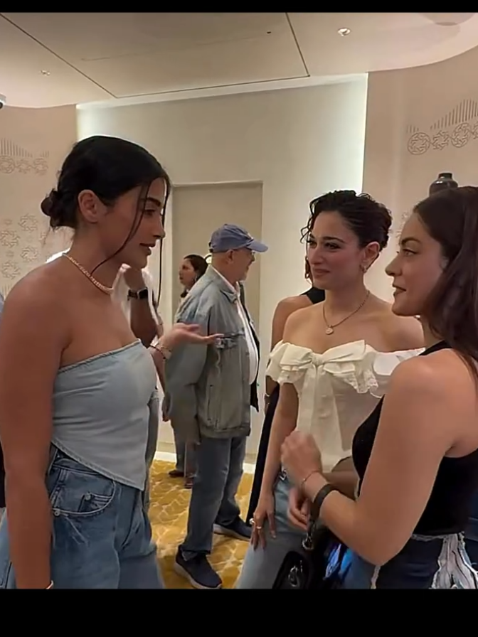 @Pooja Hegde FP