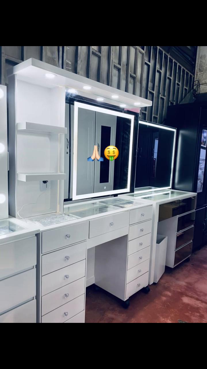 @Mundo Muebles Prestigio