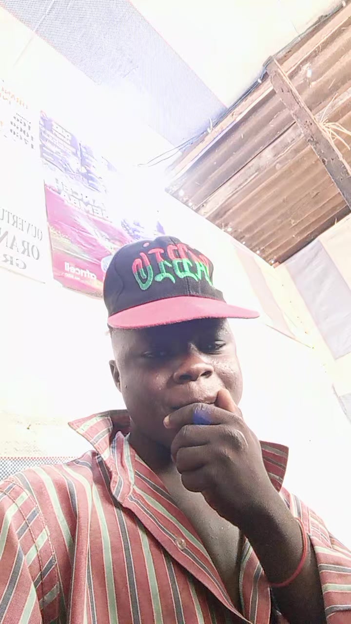 @junior MUANDA Yves