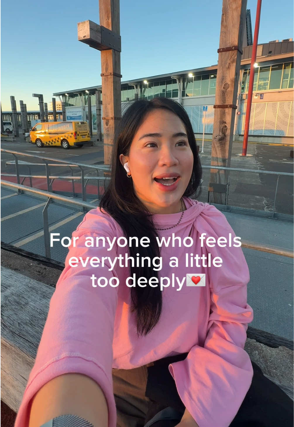 @LILI (ลี่ลี่) ★