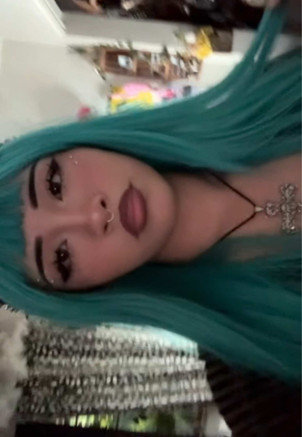 @yur.hellee