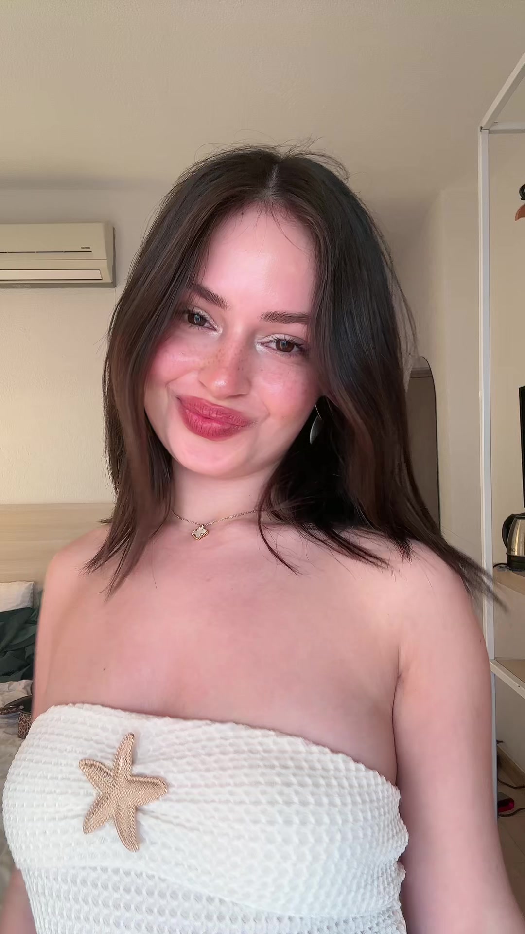 @Lara