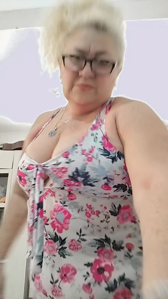 @＠꧁🌸LOIRADOTIKTOK🌸꧁
