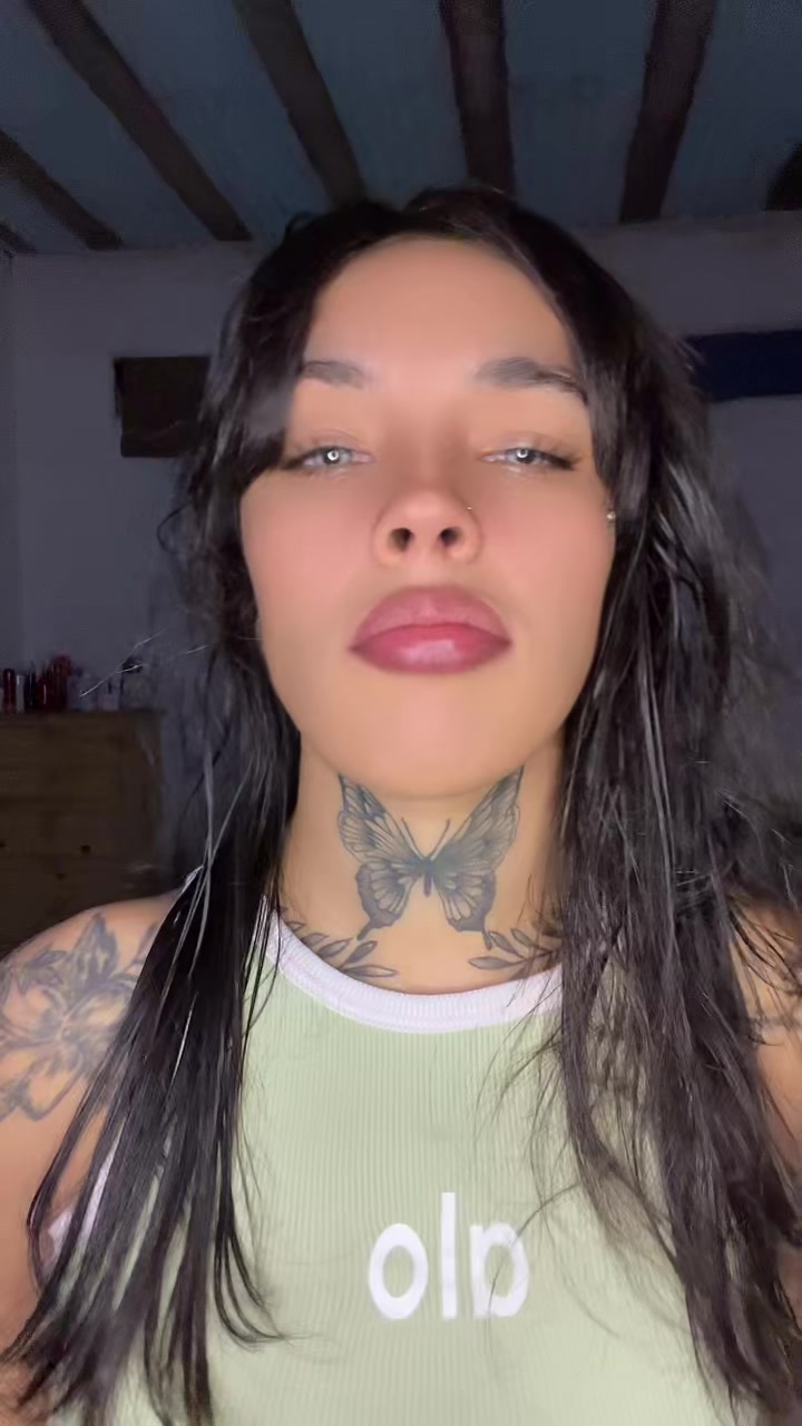 @Carolina cisnero🖤
