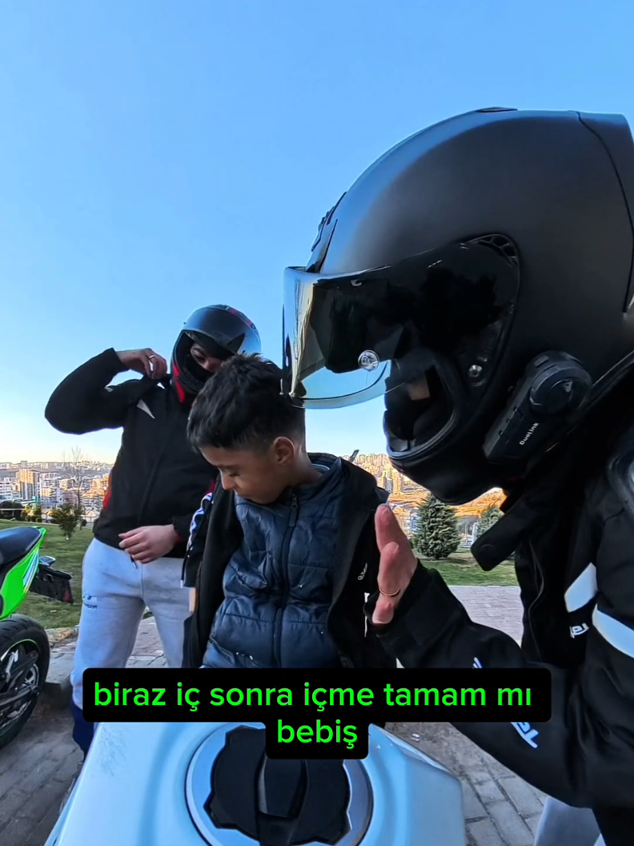 @eyoli