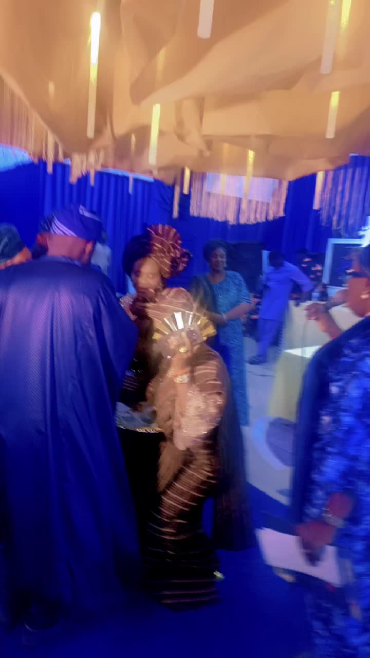 @Tayo Risqut oyinkansola