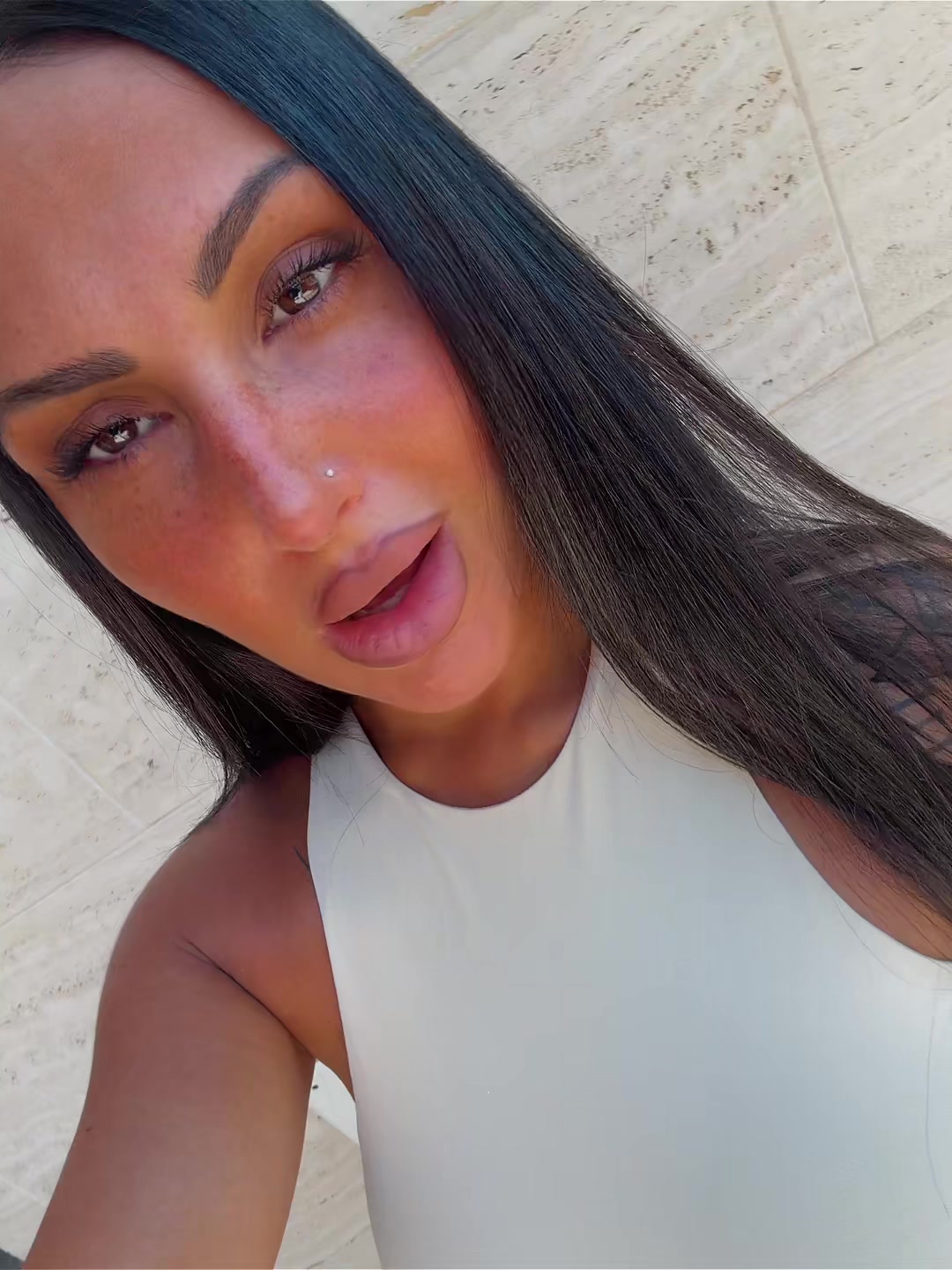 @Martina🥀