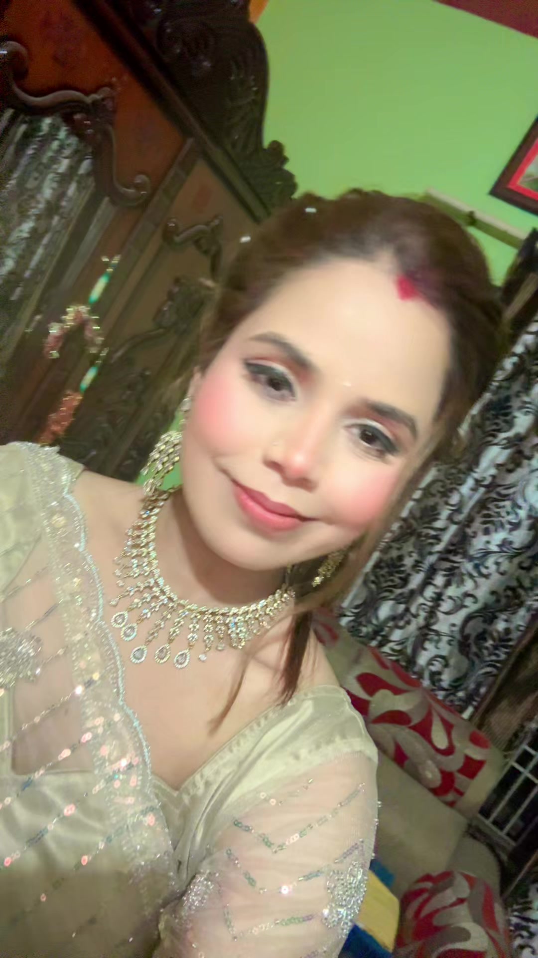 @Amrita Bhagat🇬🇧🇬🇧🇬🇧