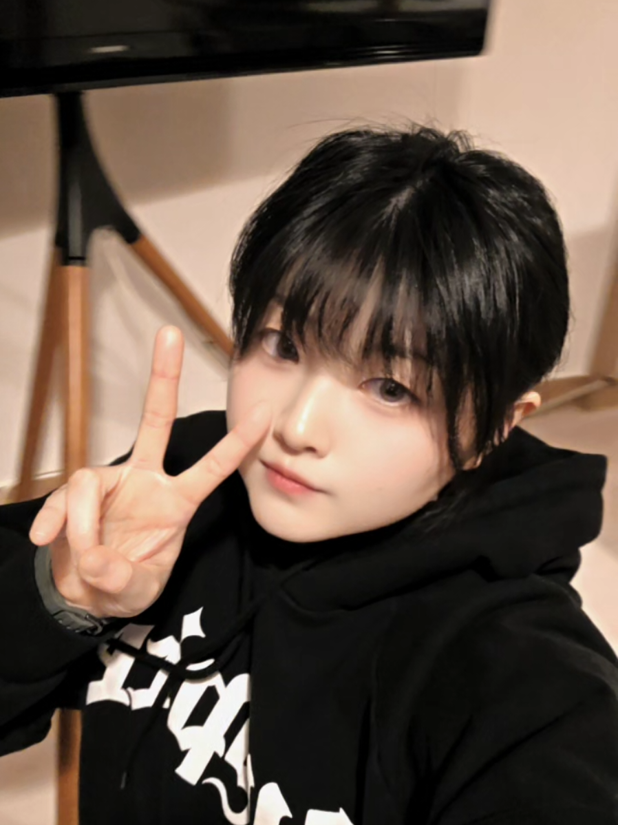 @라운