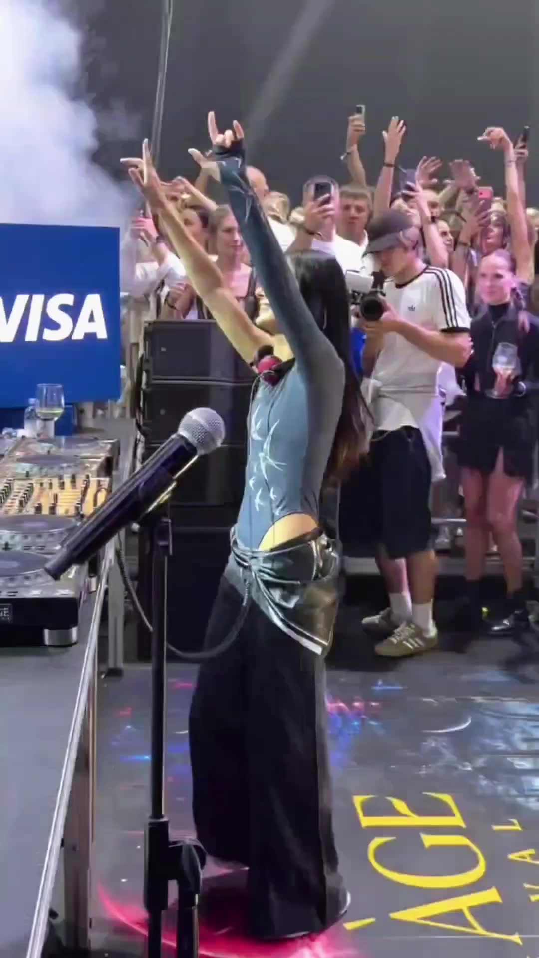 @FLOWVIOLENTO 👑