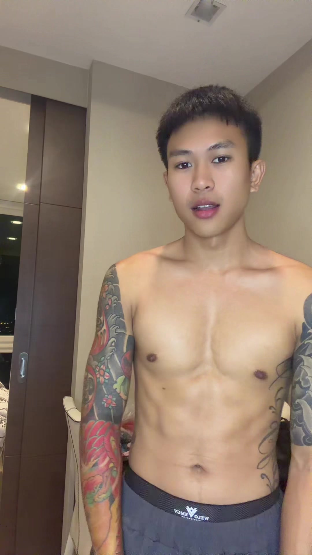 @Jo_anucha