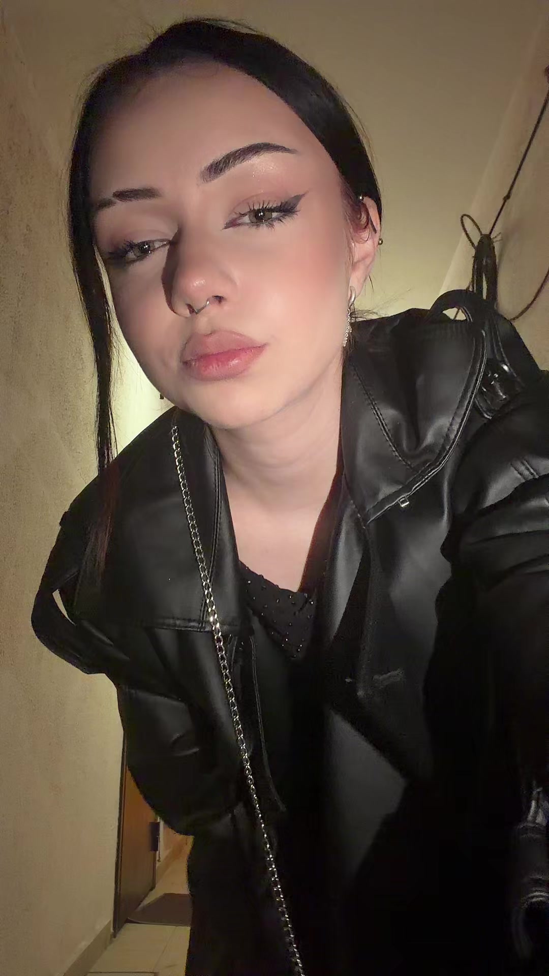 @yananavaaa