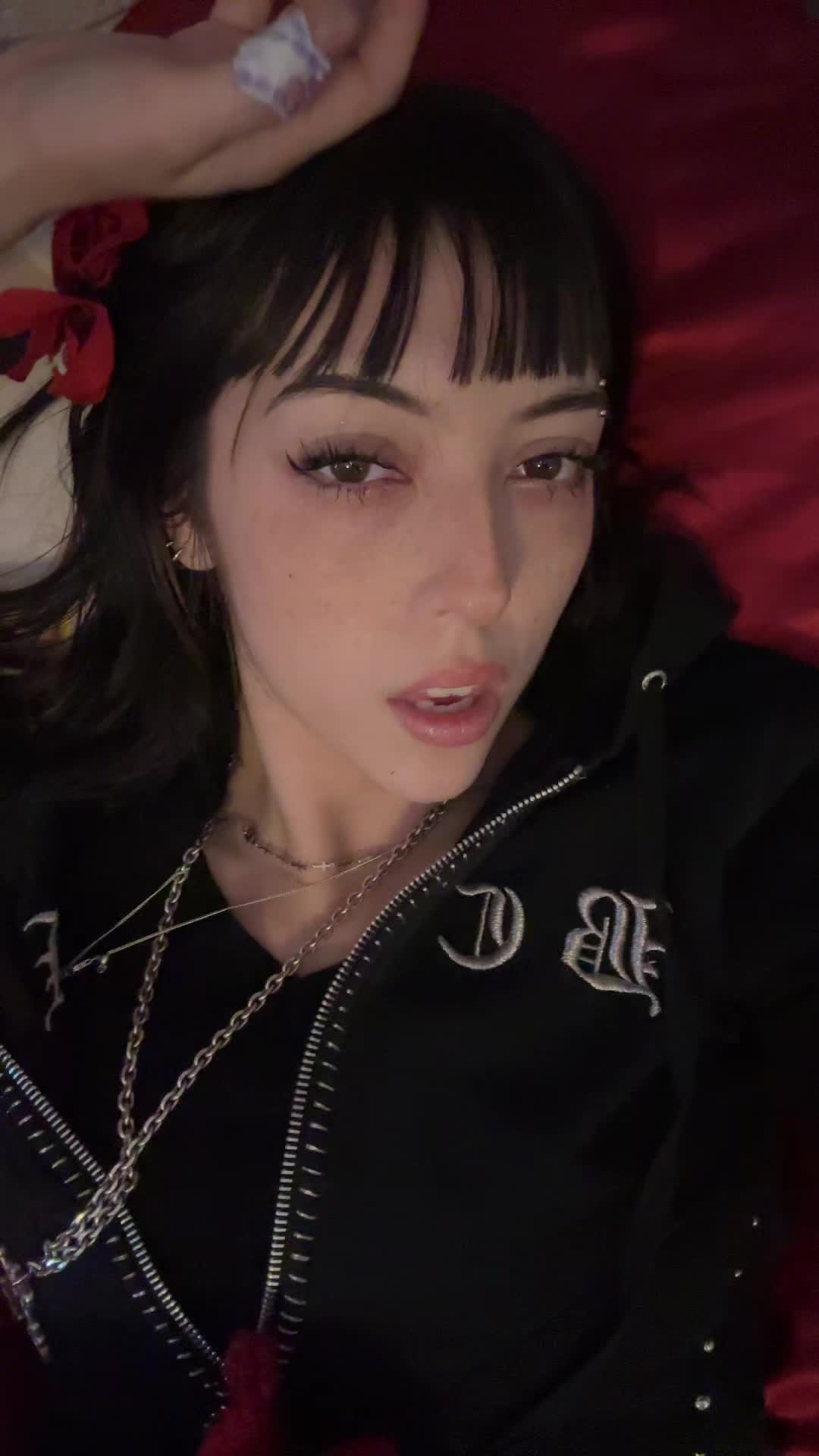 @arianaschilling