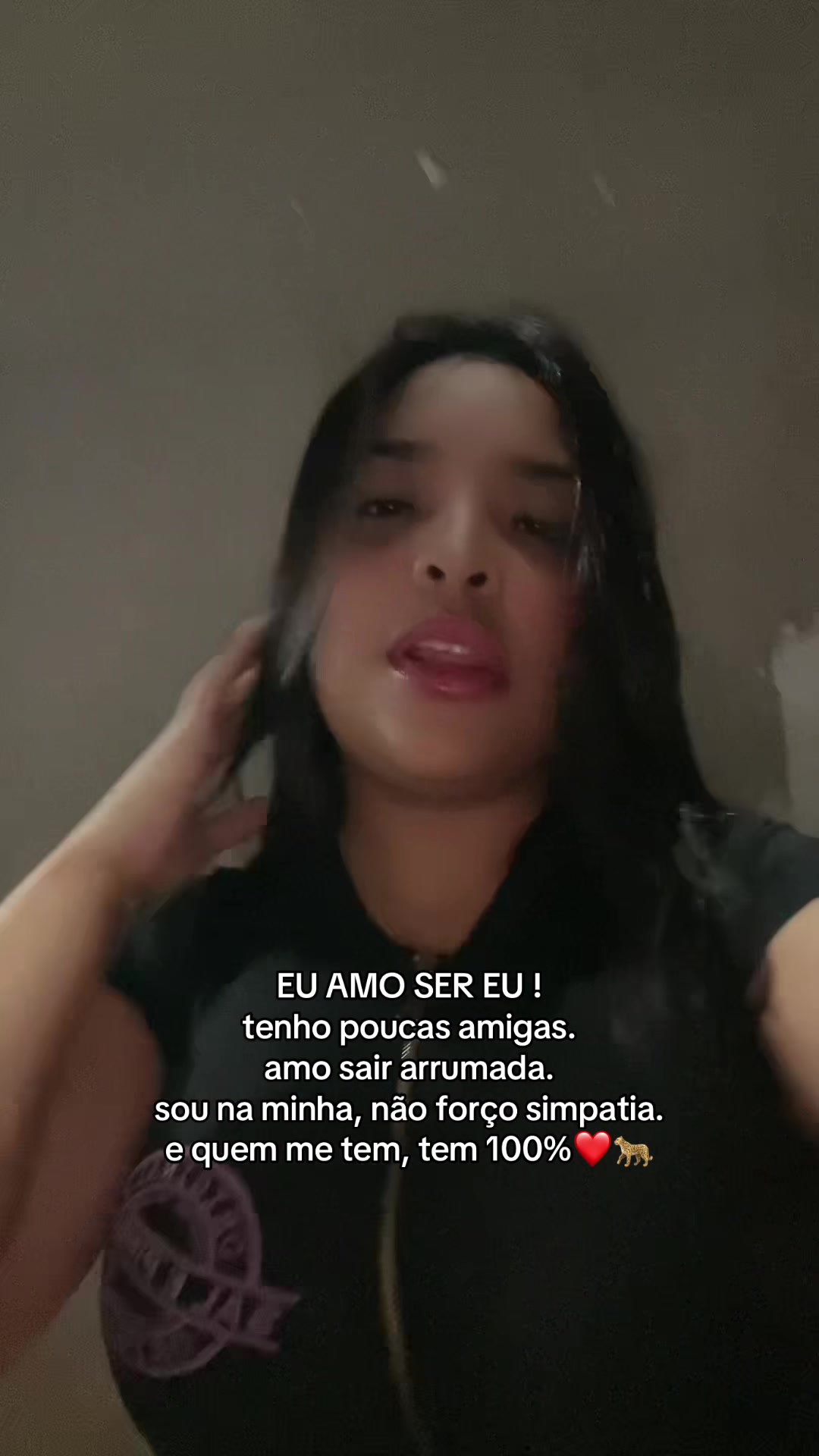 @Juliasilvaa$
