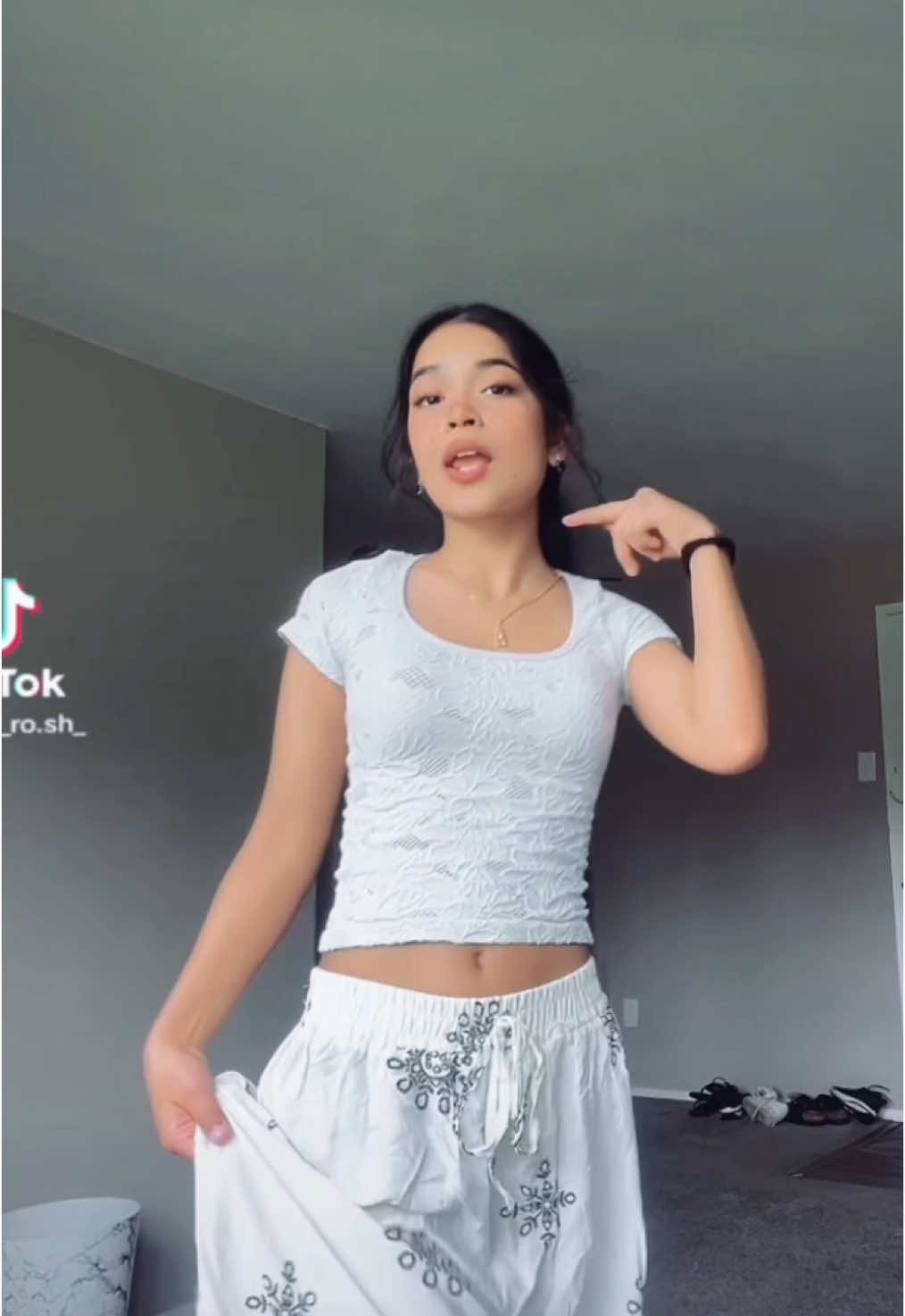 @ROSHNIKA BASTOLA❤️