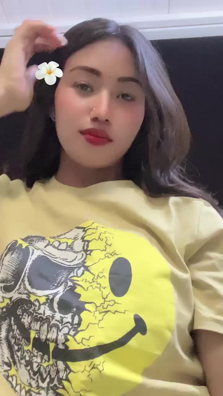 @Nanu...🐍💮☘️
