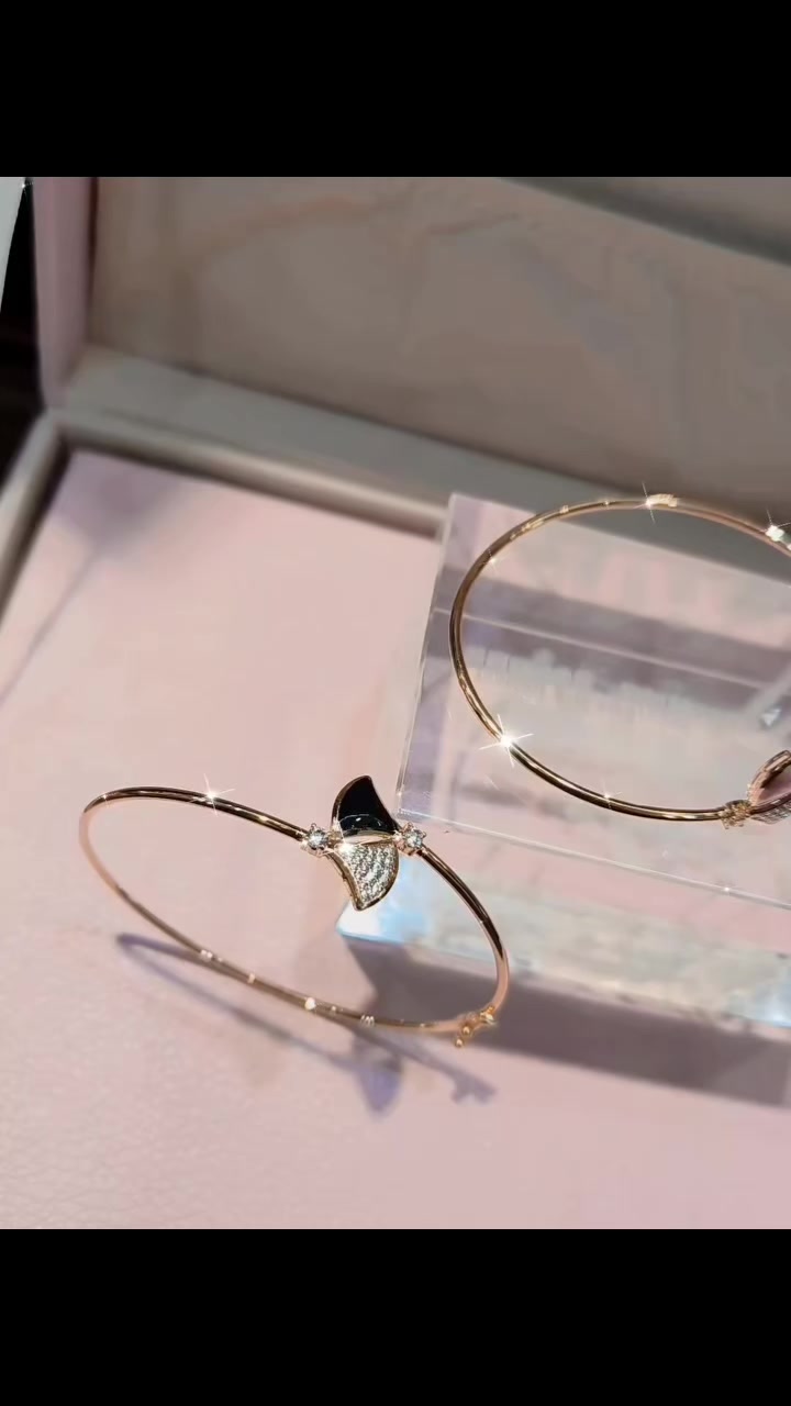 @TITANIUM JEWELRY