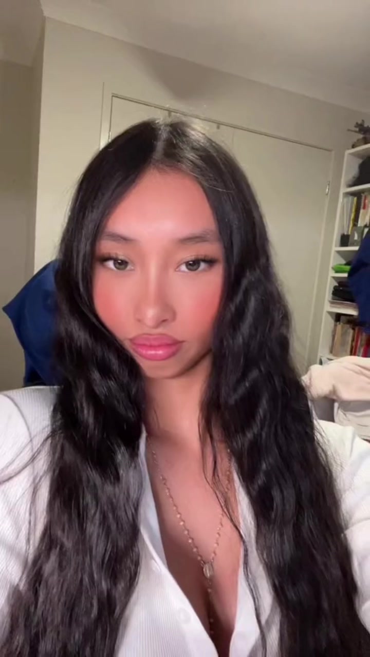 @Bella☦️