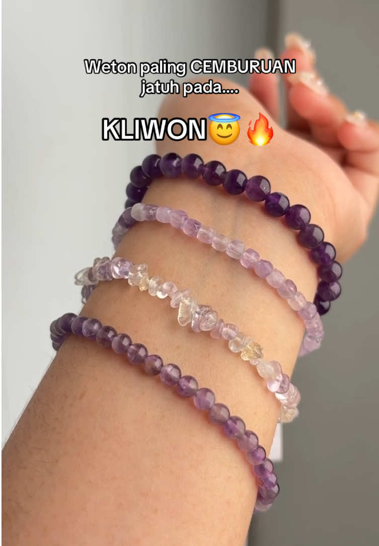 @Zupazupazuu Crystal Jewelery