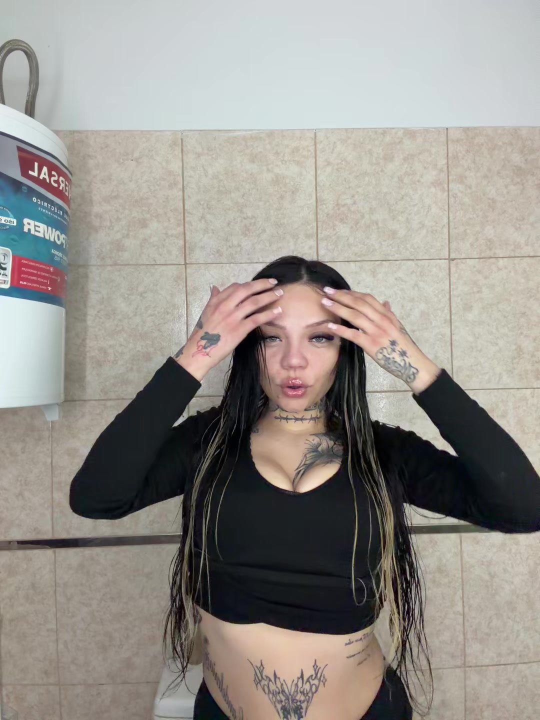 @wachamaldita