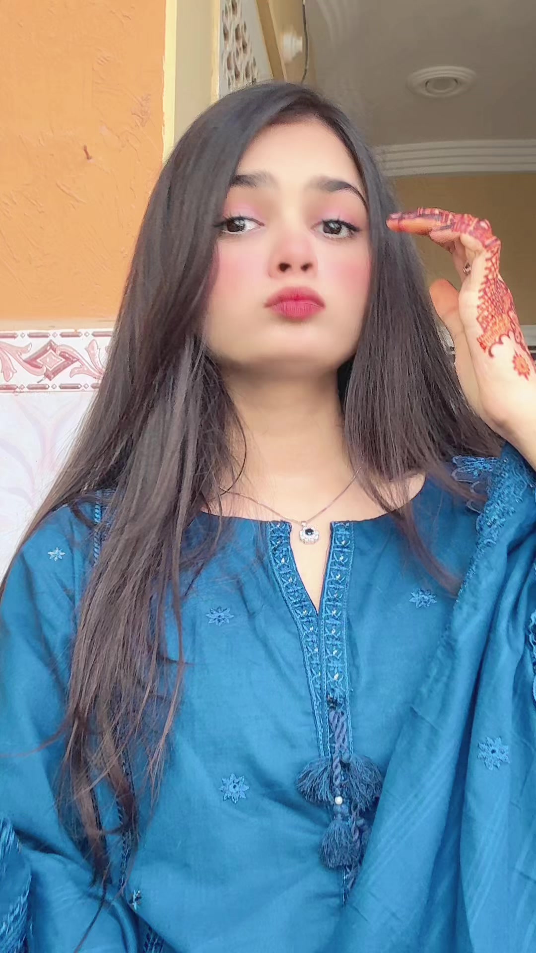 @Muneeba junaid