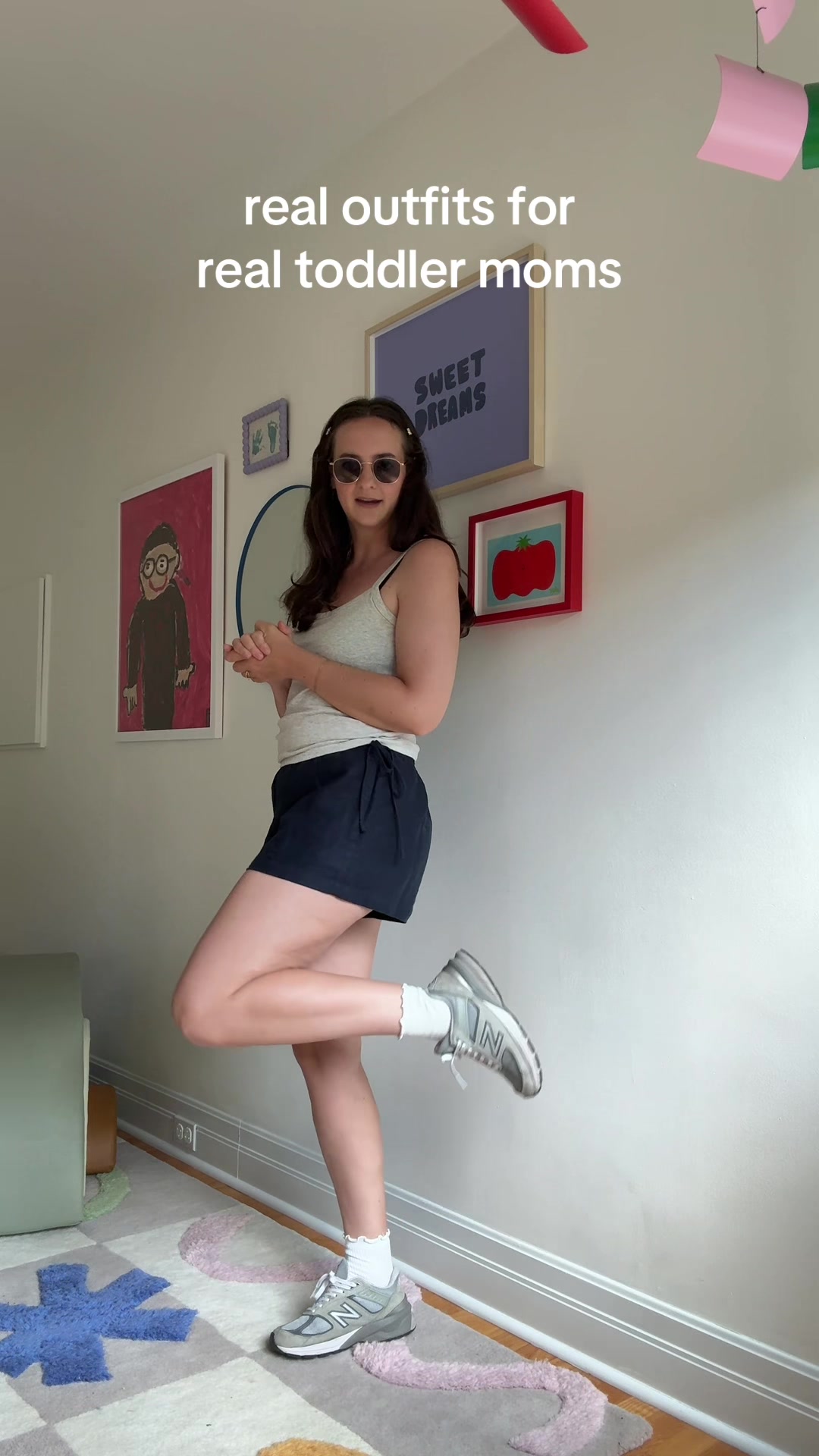 @zandalee | first time hot mom