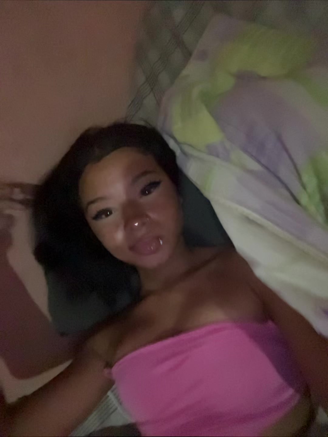 @Melzinhaaa💘