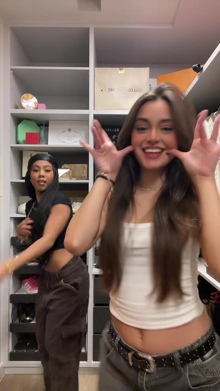 @sabrina