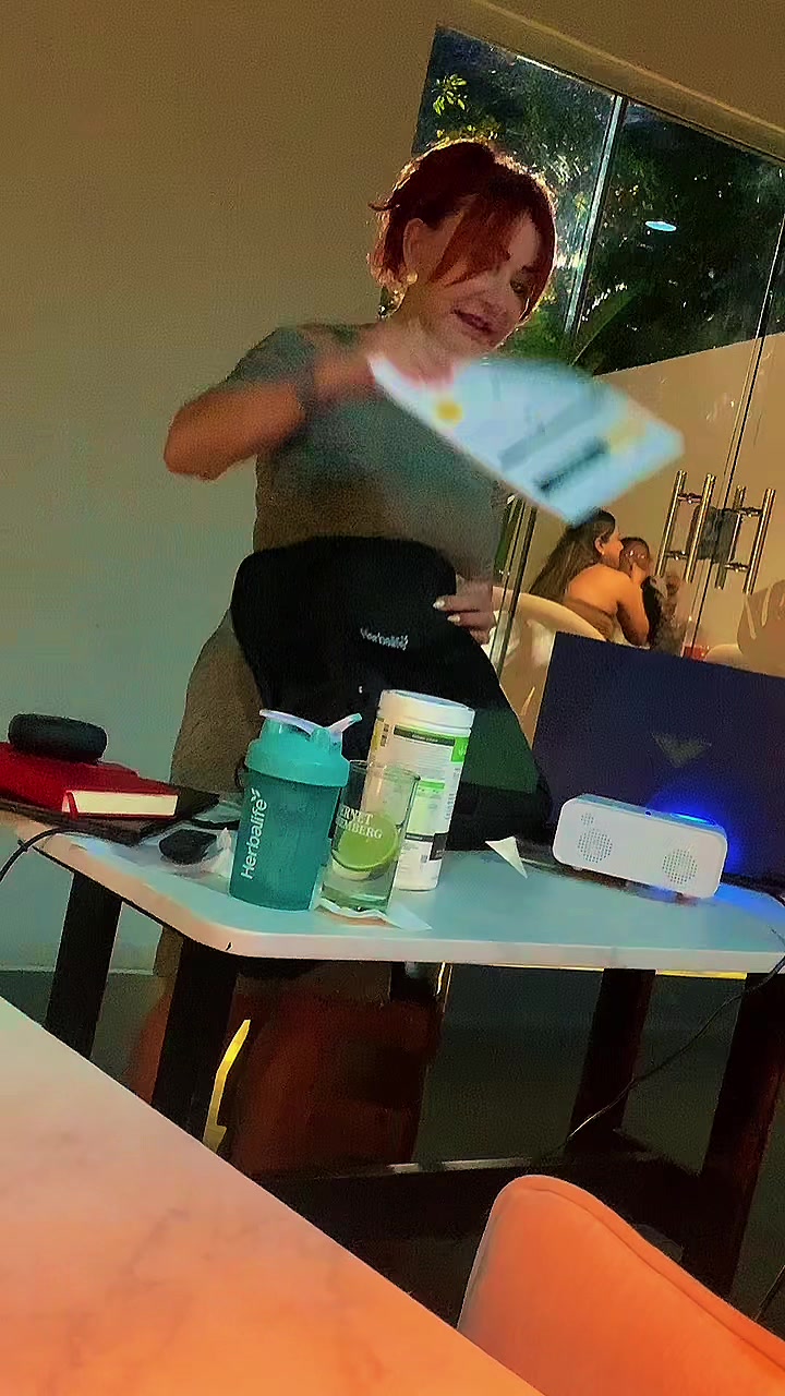 @𝓜𝓮𝓵𝓵 𝓥𝓪𝓵𝓿𝓮𝓻𝓭𝓮